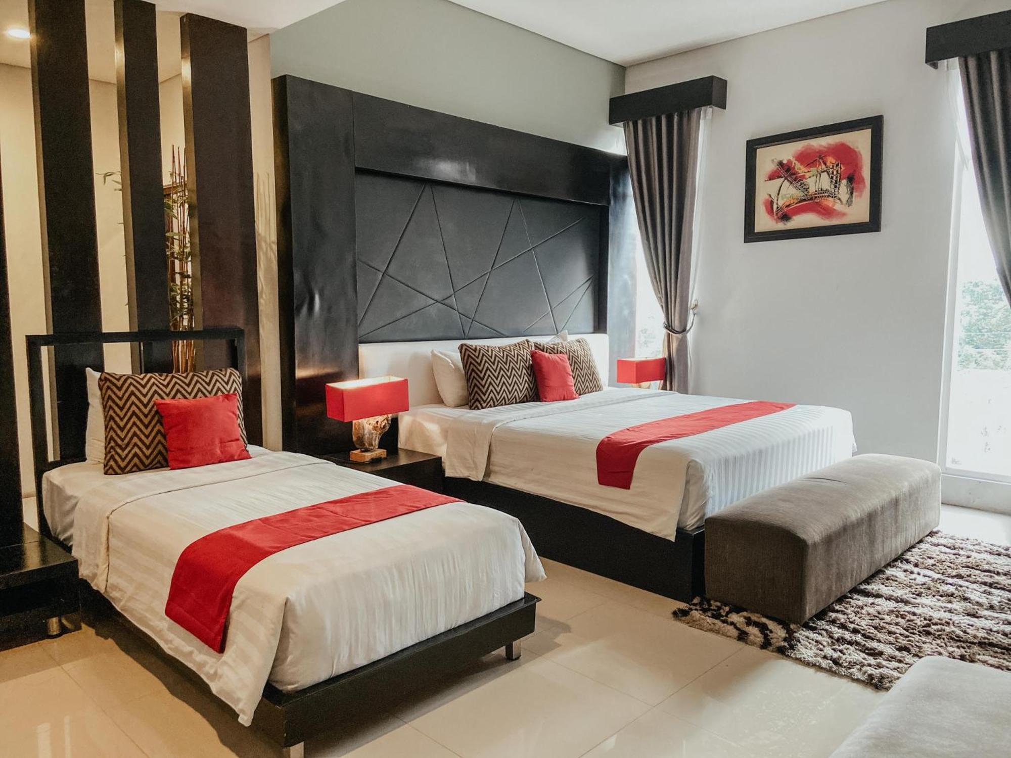 Prima Sr Hotel & Convention Yogyakarta Sleman  Exterior foto