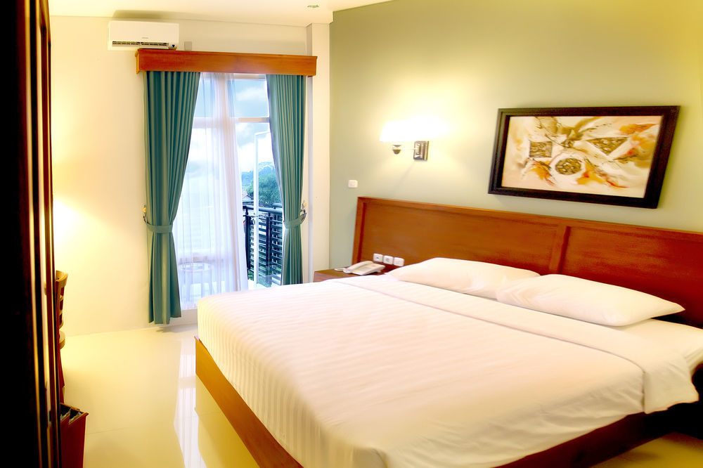 Prima Sr Hotel & Convention Yogyakarta Sleman  Exterior foto